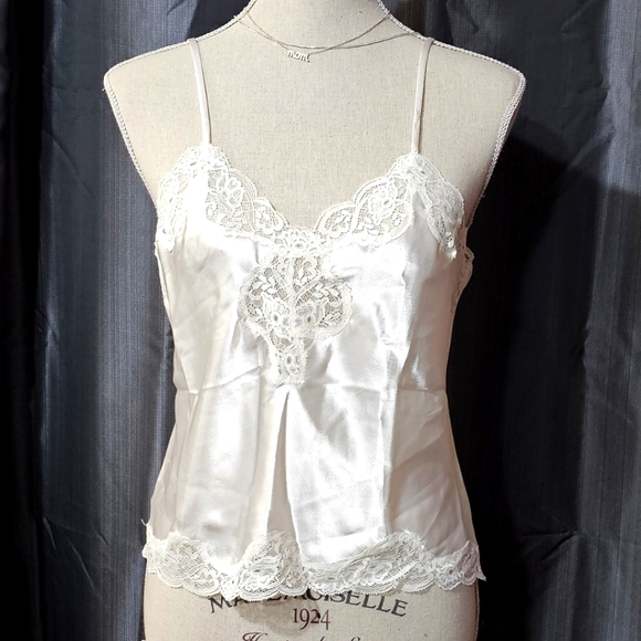 Victoria's Secret Other - Victorias Secret Womens Small White Camisole NWT